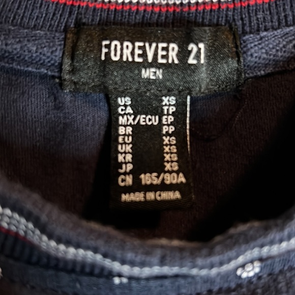 Forever 21 XS short sleeve blue tee - Picture 3 of 3